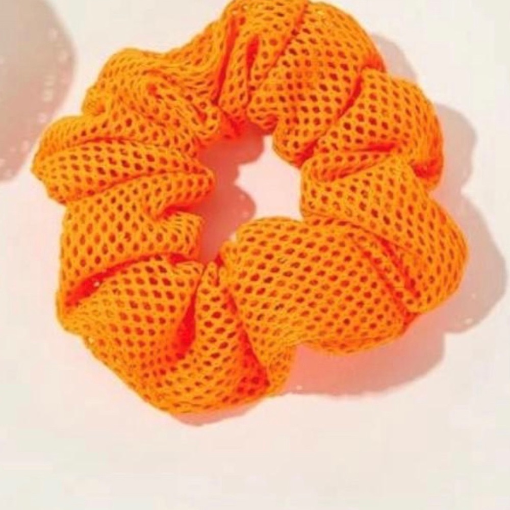 Fishnet Scrunchie - Picture 2 of 4